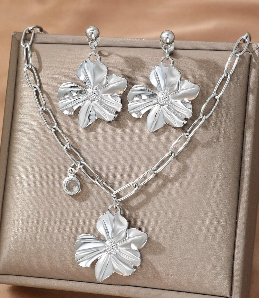 Chunky Oversize Daisy Chains / 18K Gold Plated - Nina Kane Jewellery