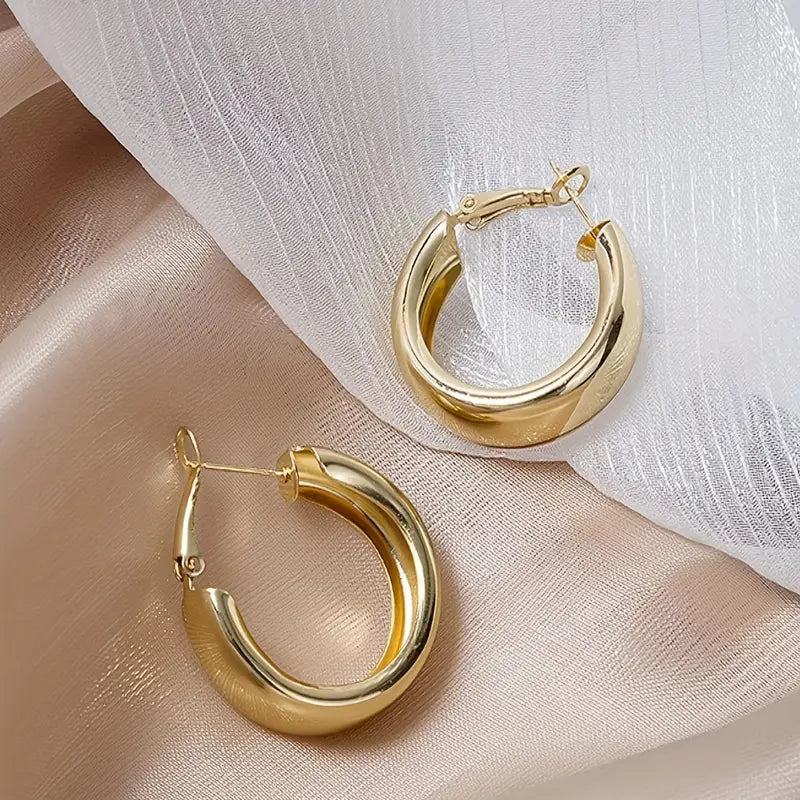 Vanessa Chunky Gold Hoop Earings / 18K Gold Plated
