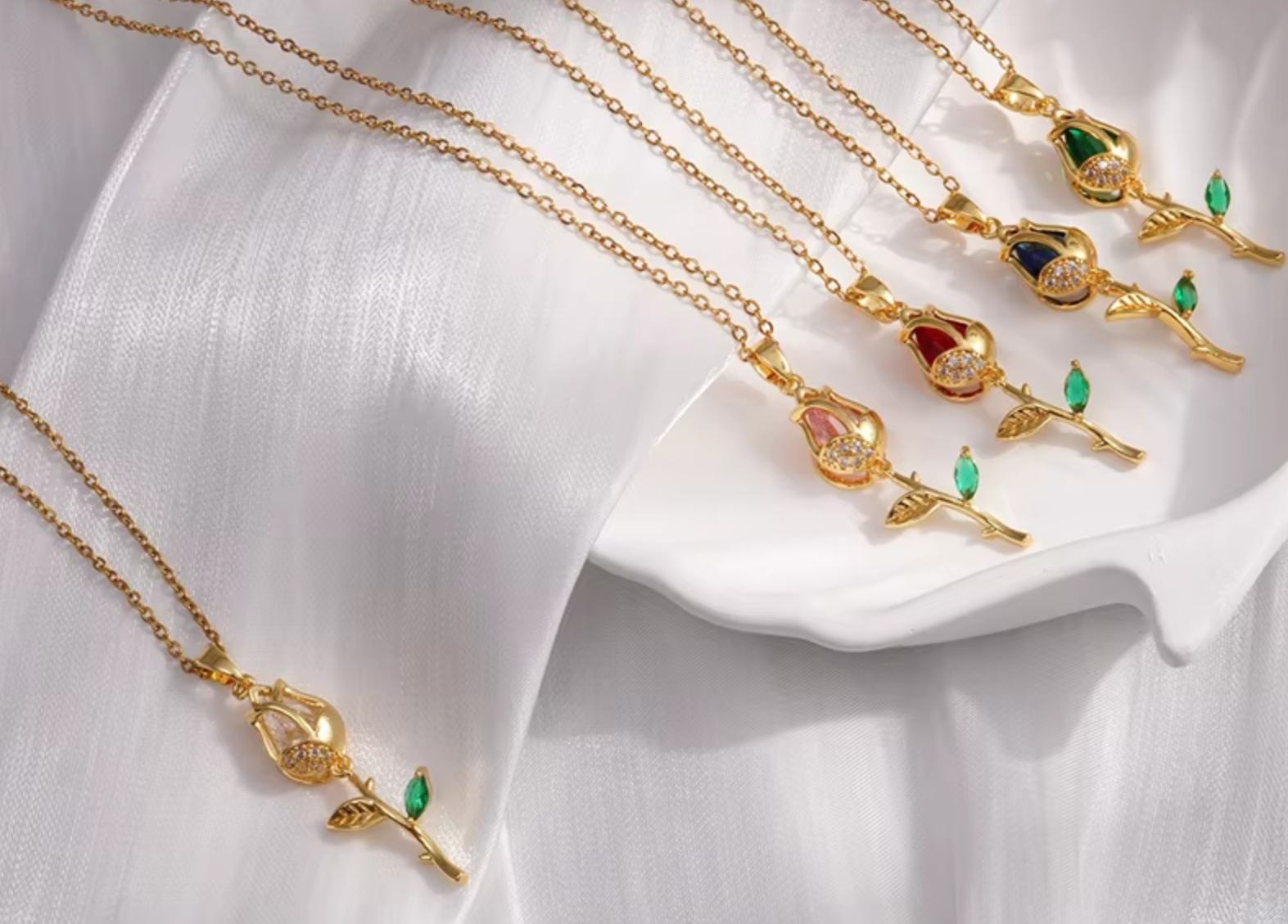 Laura Crystal Rose Pendants / 18K Gold Plated - Nina Kane Jewellery