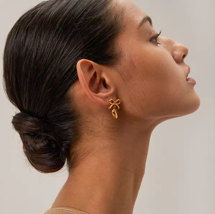Keres Bow & Heart Earrings / 18K Gold Plated - Nina Kane Jewellery