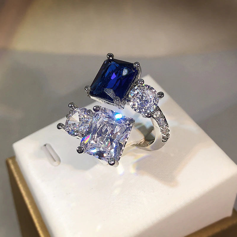 The Empress Ice Flower Cut Ring / 925 Sterling Silver