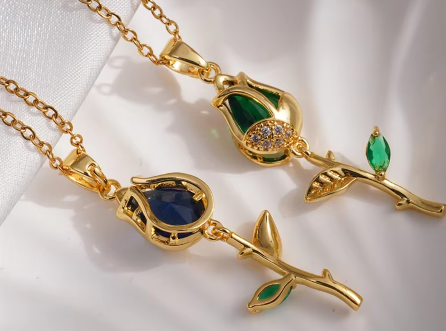 Laura Crystal Rose Pendants / 18K Gold Plated - Nina Kane Jewellery