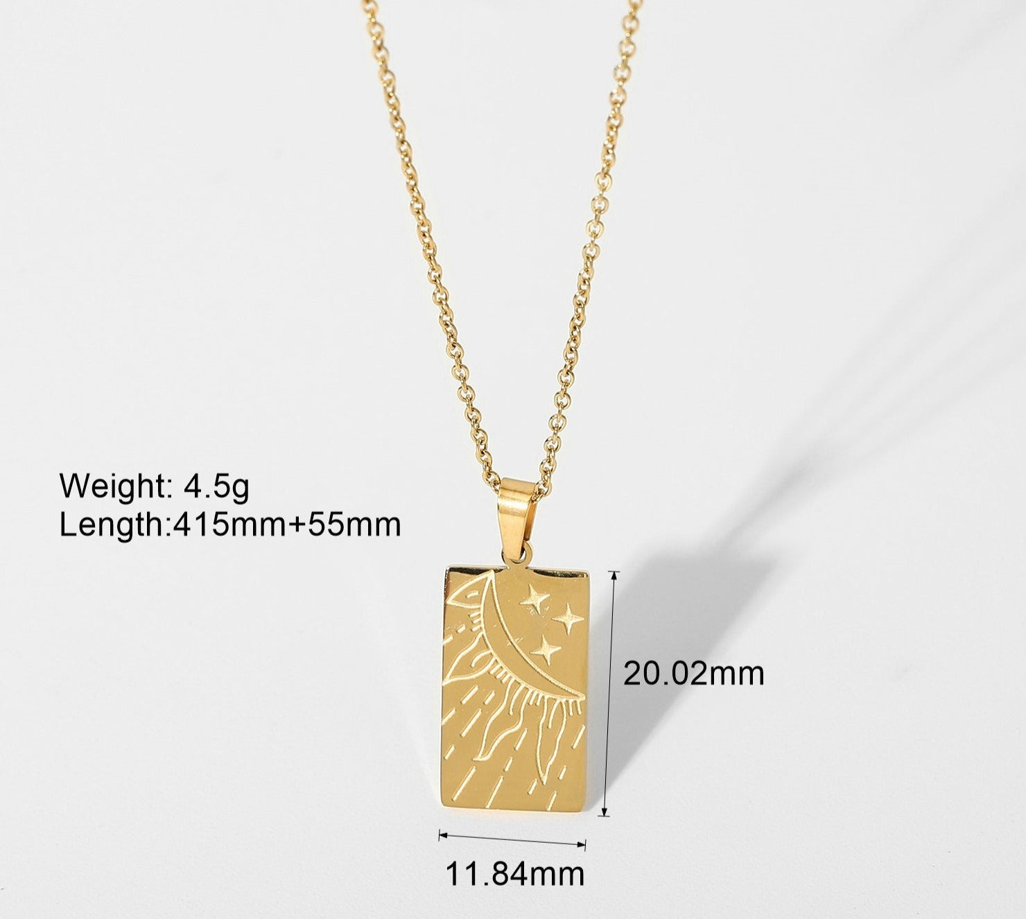 Pietra Carved Sun Pendant / 18K Gold Plated