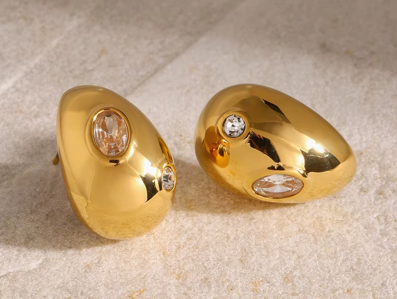 Willow Waterdrop Stud Earrings / 18K Gold Plated - Nina Kane Jewellery