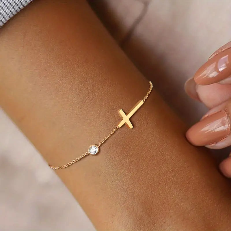 Roxanne Golden Cross Bracelet / Stainless Steel