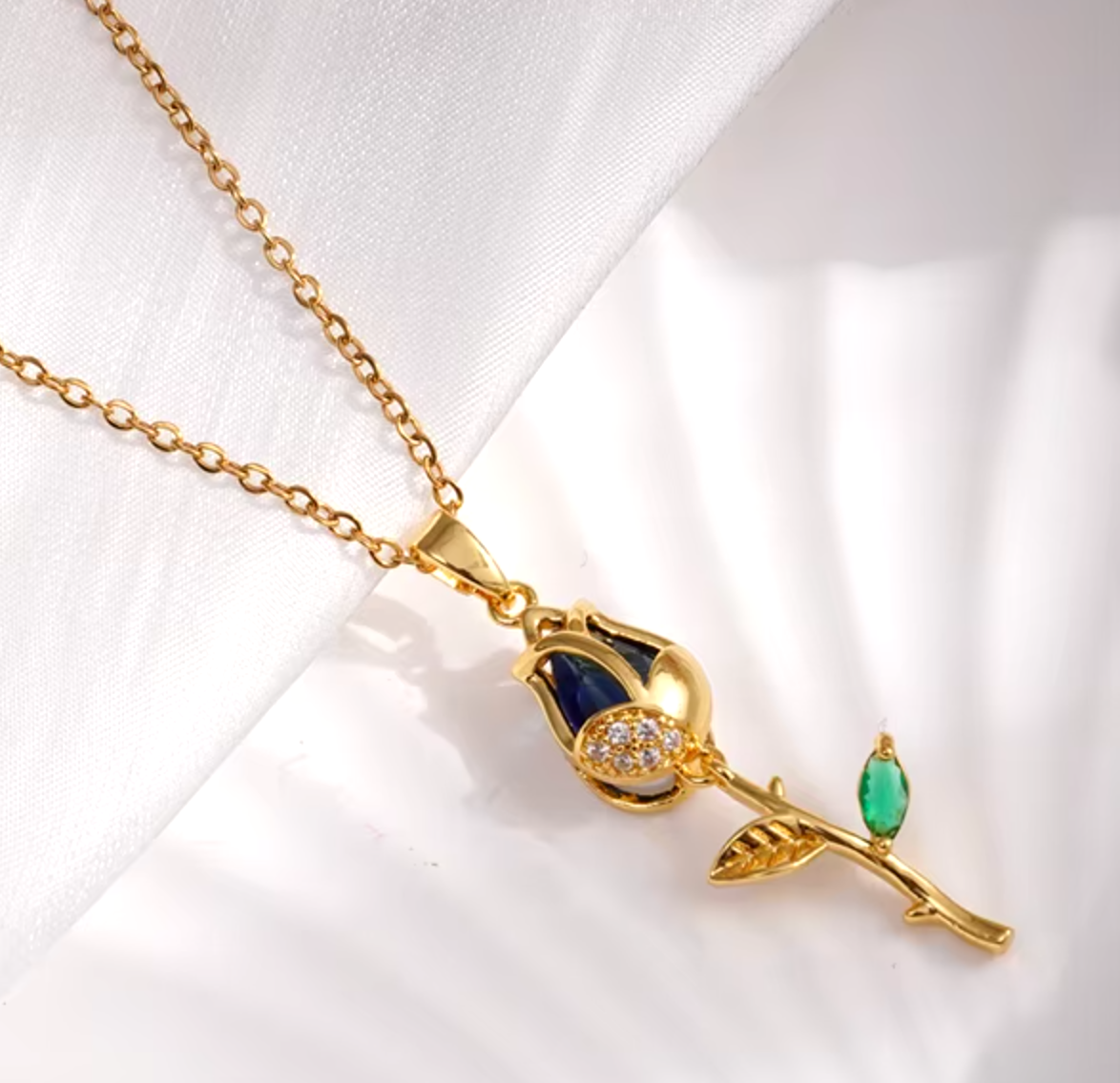Laura Crystal Rose Pendants / 18K Gold Plated - Nina Kane Jewellery