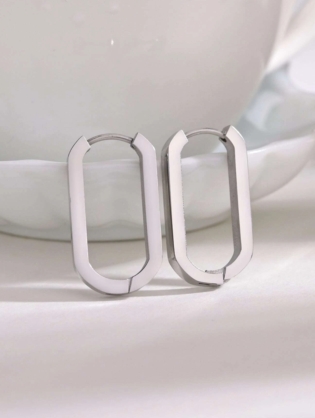 Lorren Classic U Shape Hoops / 18K Gold Plated - Nina Kane Jewellery