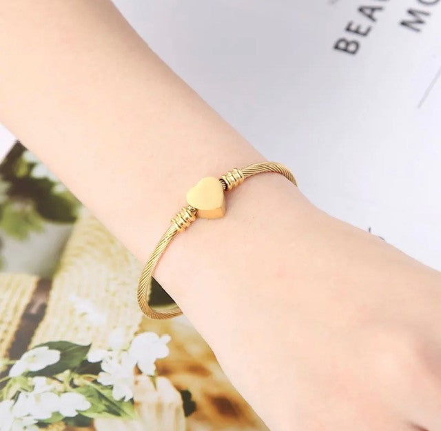 Teresa Adjustable Heart Bracelet / Stainless Steel