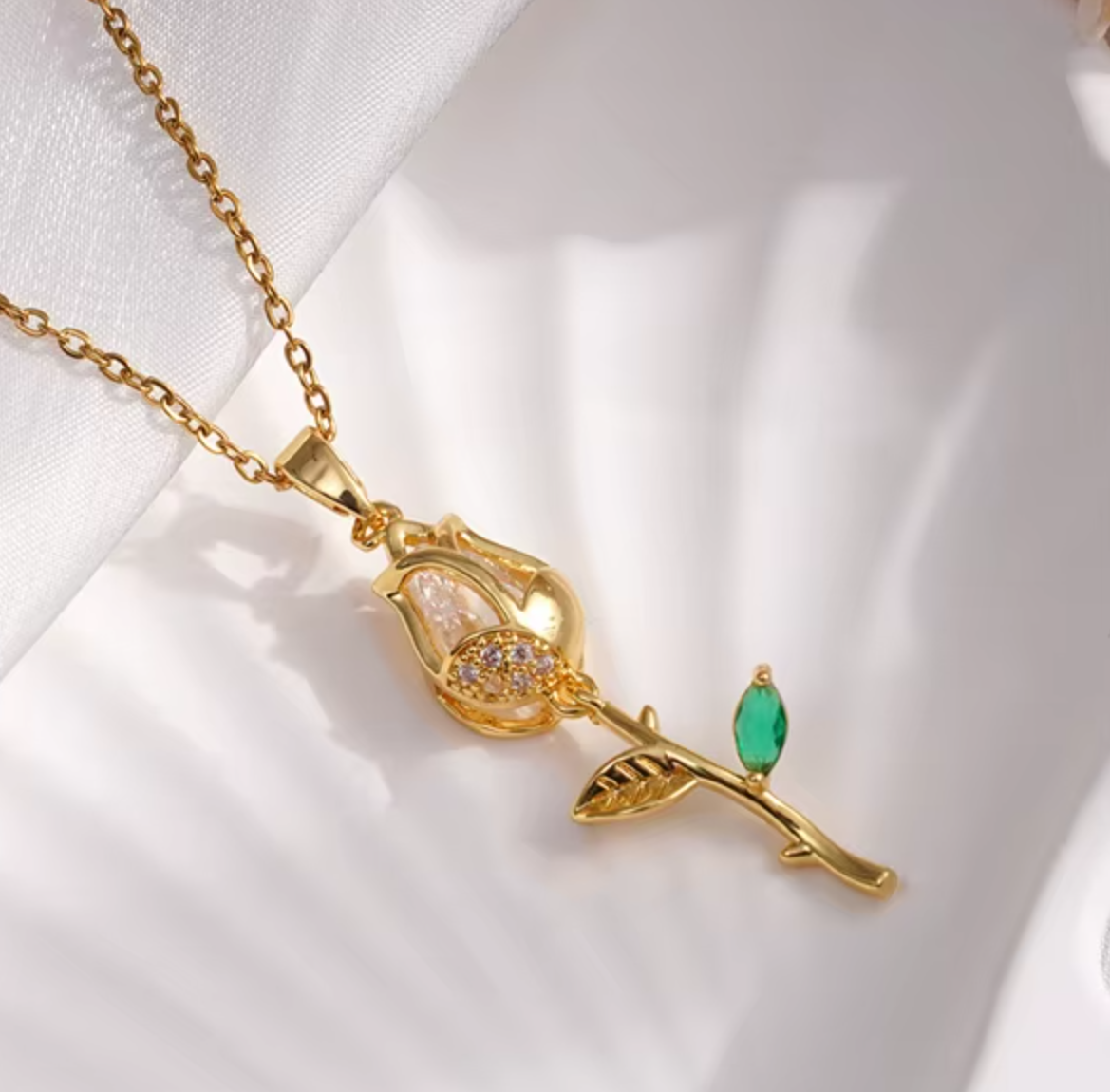 Laura Crystal Rose Pendants / 18K Gold Plated - Nina Kane Jewellery