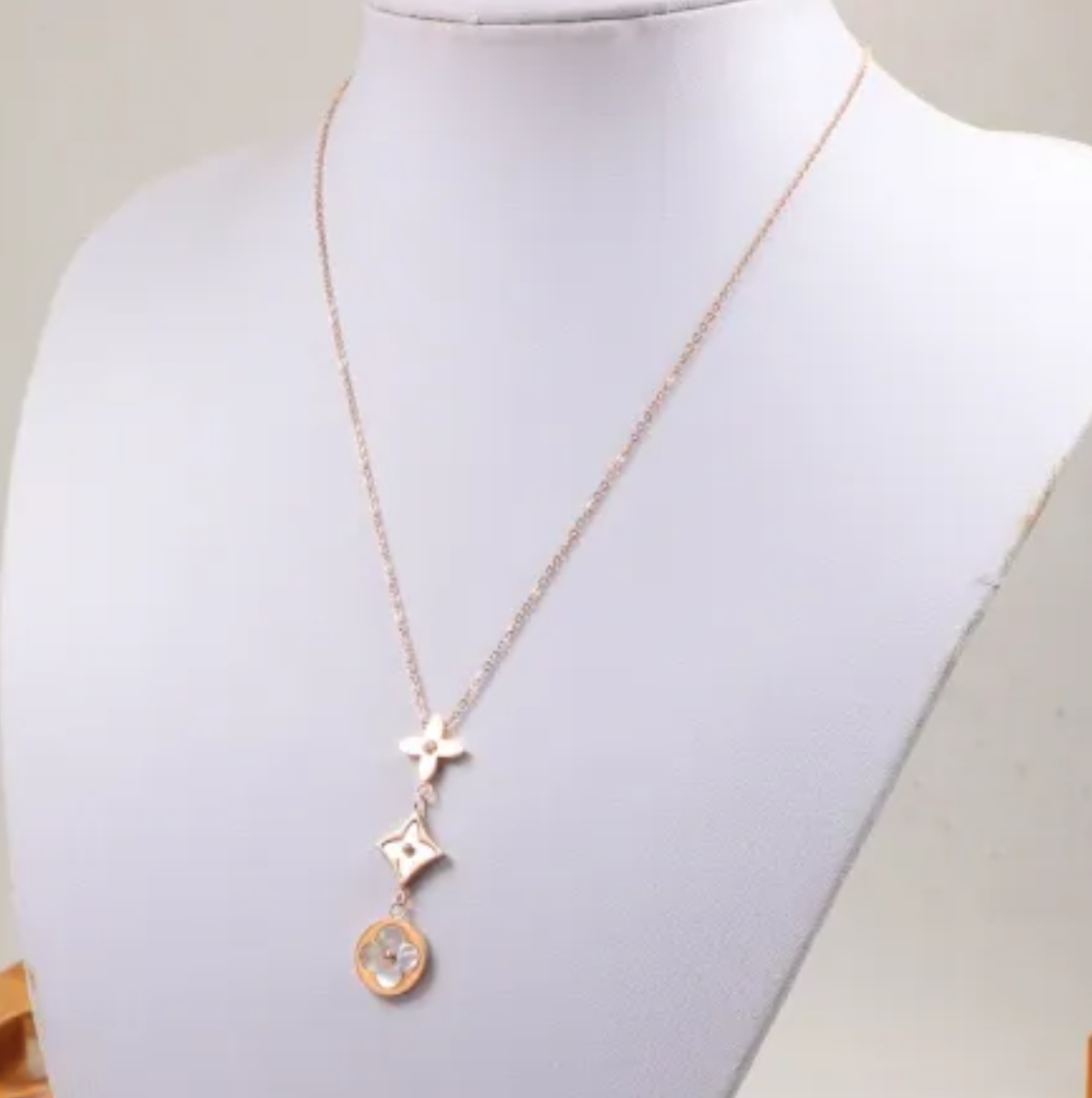 Luxury Clover & Diamond Necklace / 18K Gold Plated - Nina Kane Jewellery