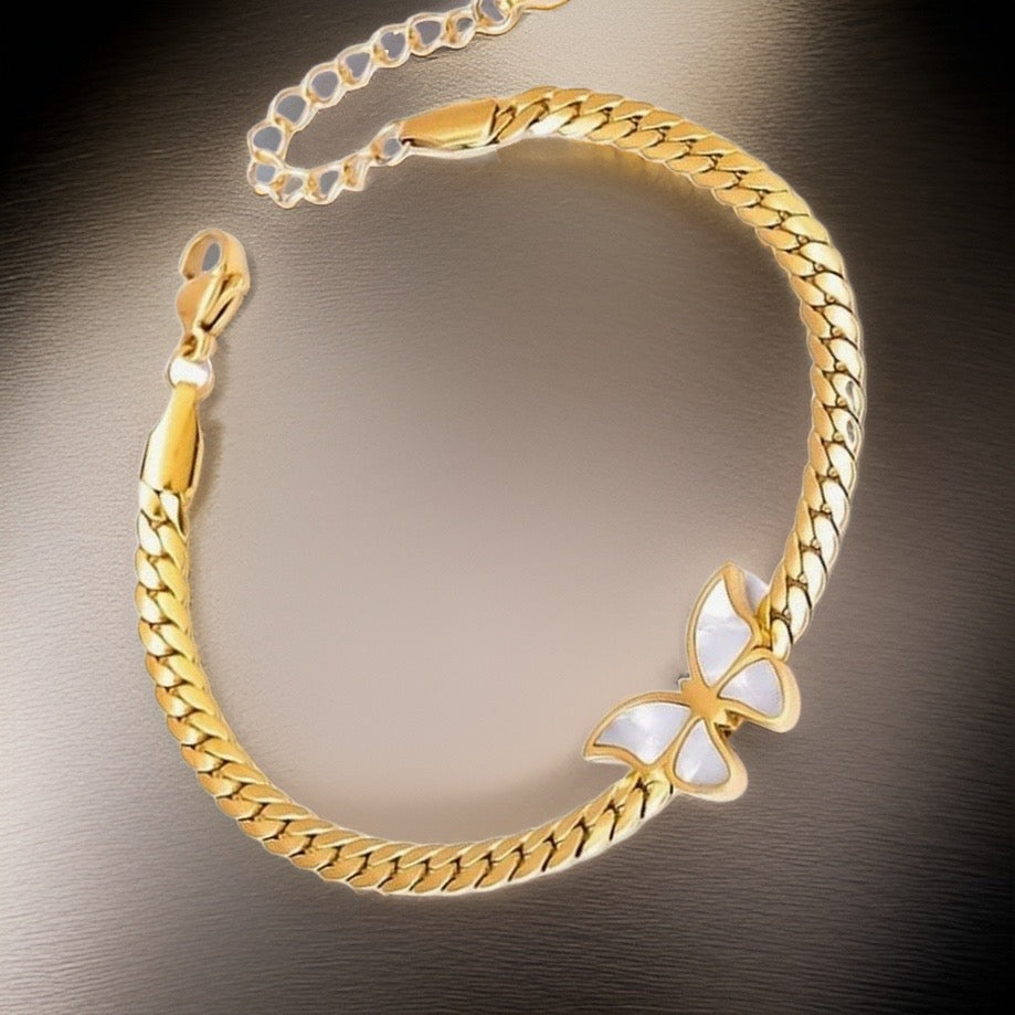 Bobbie Butterfly Braceletv / 18K Gold Plated - Nina Kane Jewellery