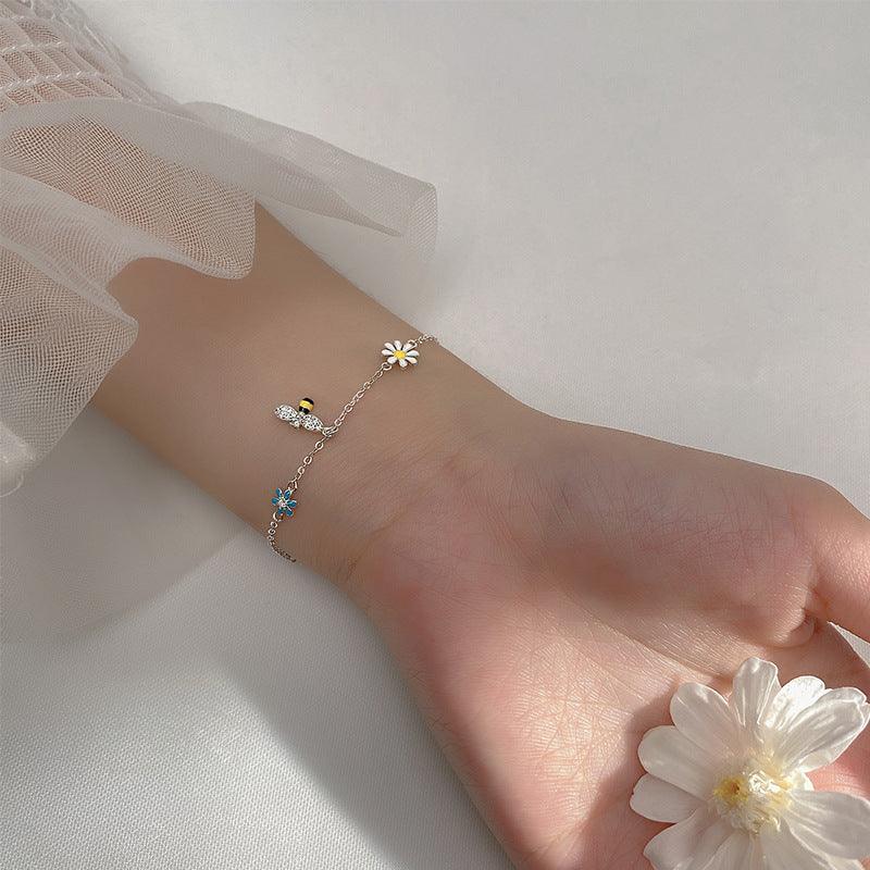 Silver Elena Bumble Bee Charm Bracelet / 925 Sterling Silver - Nina Kane Jewellery
