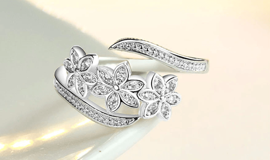 Verity Three Flower Ring / 925 Sterling Silver - Nina Kane Jewellery