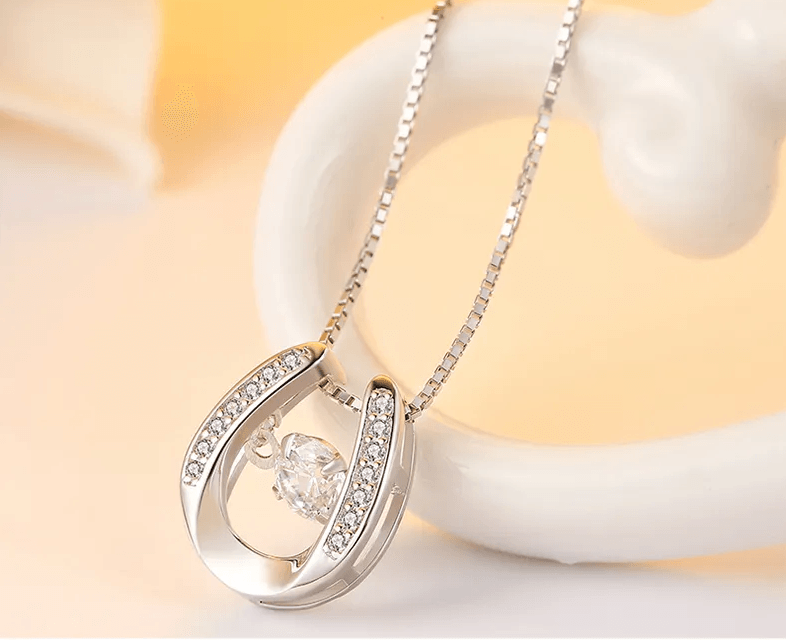 Marianna Horseshoe Necklace / 925 Sterling Silver - Nina Kane Jewellery