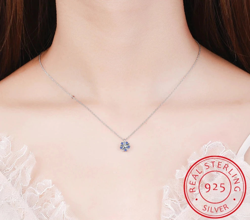 Anna Snowflake Necklace / 925 Sterling Silver - Nina Kane Jewellery