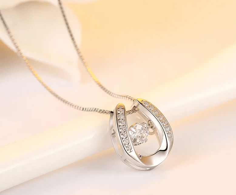 Marianna Horseshoe Necklace / 925 Sterling Silver - Nina Kane Jewellery