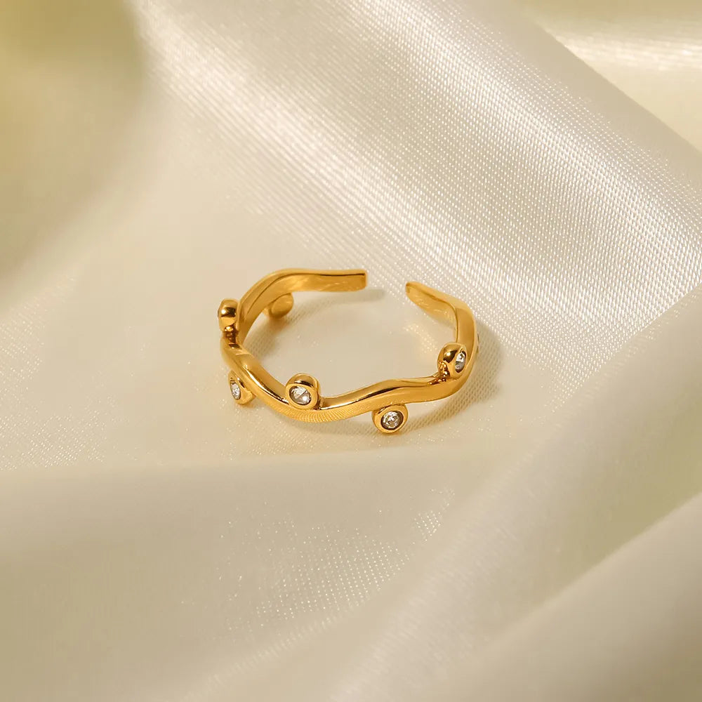 Mercia Willow Leaf Ring / 18K Gold Plated - Nina Kane Jewellery