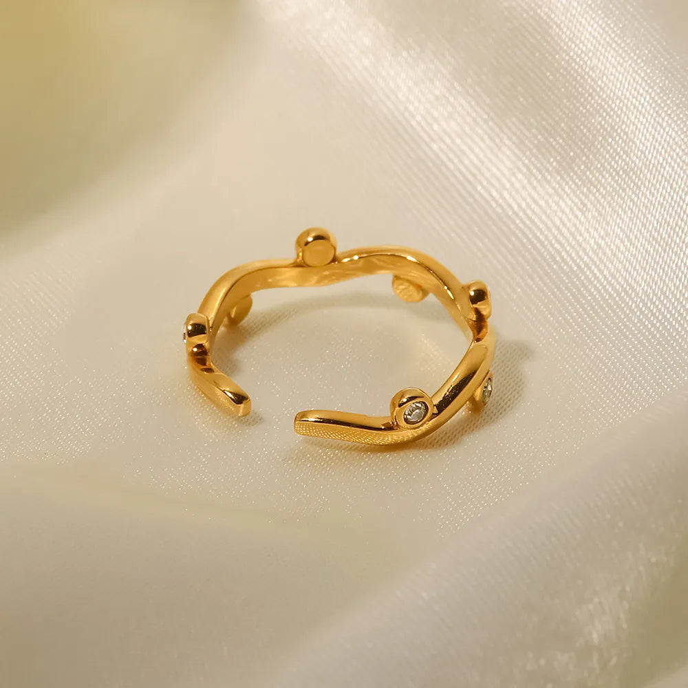 Mercia Willow Leaf Ring / 18K Gold Plated - Nina Kane Jewellery