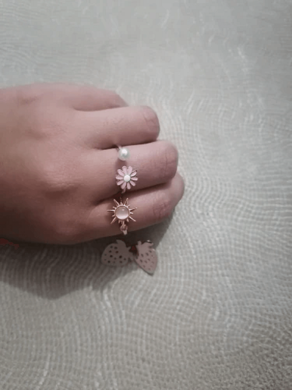 Pink Daisy Spinner Ring / Stainless Steel - Nina Kane Jewellery