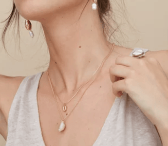From chunky chains to delicate chokers, here's our 7 ways to wear gold jewellery - Nina Kane Jewellery