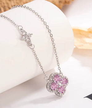 The Silver Clover Necklaces / 925 Sterling Silver