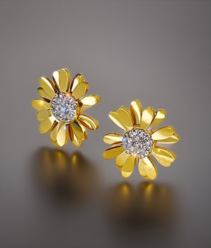 Louise Golden Daisy Earrings / 18K Gold Plated - Nina Kane Jewellery