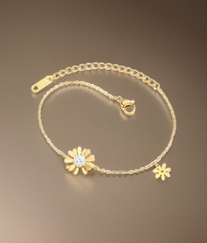 Louise Golden Daisy Bracelet / 18K Gold Plated - Nina Kane Jewellery