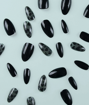 Black Hearts Press On Nails / 24 Pack - Nina Kane Jewellery