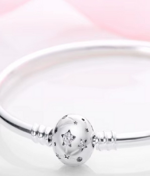 Stars & Moon Charm Bracelet / 925 Sterling Silver - Nina Kane Jewellery