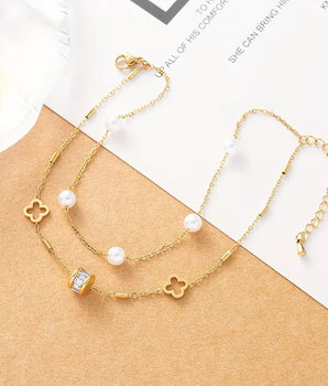 Florence Clover & Pearl Bracelet / Titanium Steel