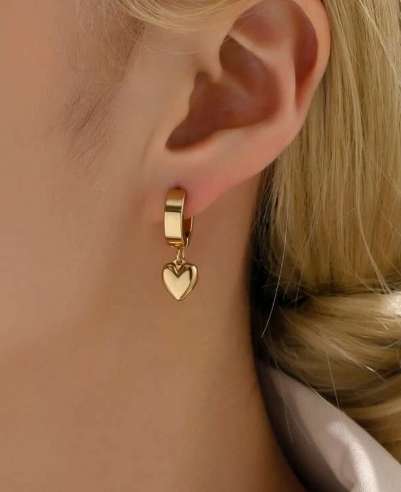 Rhea Heart Huggie Earrings / Stainless Steel