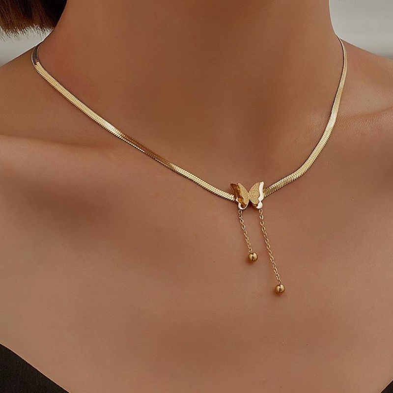 Carina Vintage Butterfly Necklace / Stainless Steel