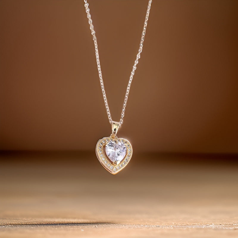 Dhalia Gold Heart Necklace / Stainless Steel