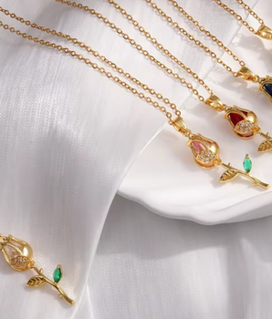 Laura Crystal Rose Pendants / 18K Gold Plated - Nina Kane Jewellery