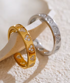 Amara Crystal Heart Rings / 18K Gold Plated - Nina Kane Jewellery