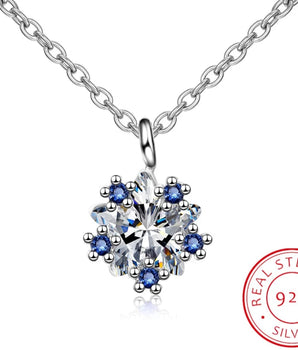 Anna Snowflake Necklace / 925 Sterling Silver - Nina Kane Jewellery