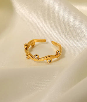 Mercia Willow Leaf Ring / 18K Gold Plated - Nina Kane Jewellery