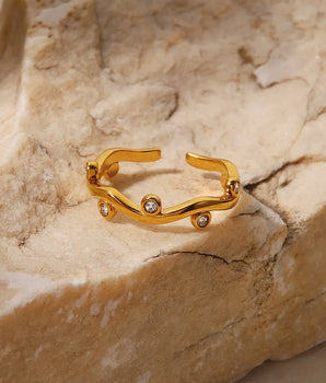 Mercia Willow Leaf Ring / 18K Gold Plated - Nina Kane Jewellery