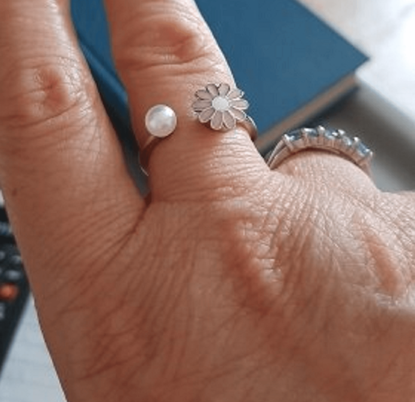 SPINNER Flower ANXIETY Ring | BOOGZEL CLOTHING – Boogzel Clothing