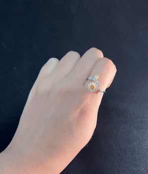 Samantha Silver Daisy & Bee Ring / Stainless Steel - Nina Kane Jewellery